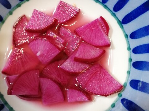 赤カブの酢の物